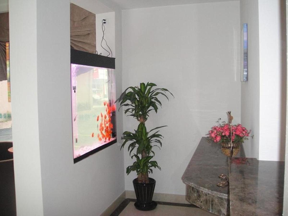 Greentree Inn Shanghai Expo Site South Yanggao Road Subway Station Express Hotel Exterior photo